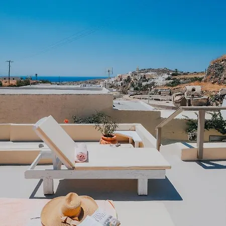 Coco Canava Emporio (Santorini)